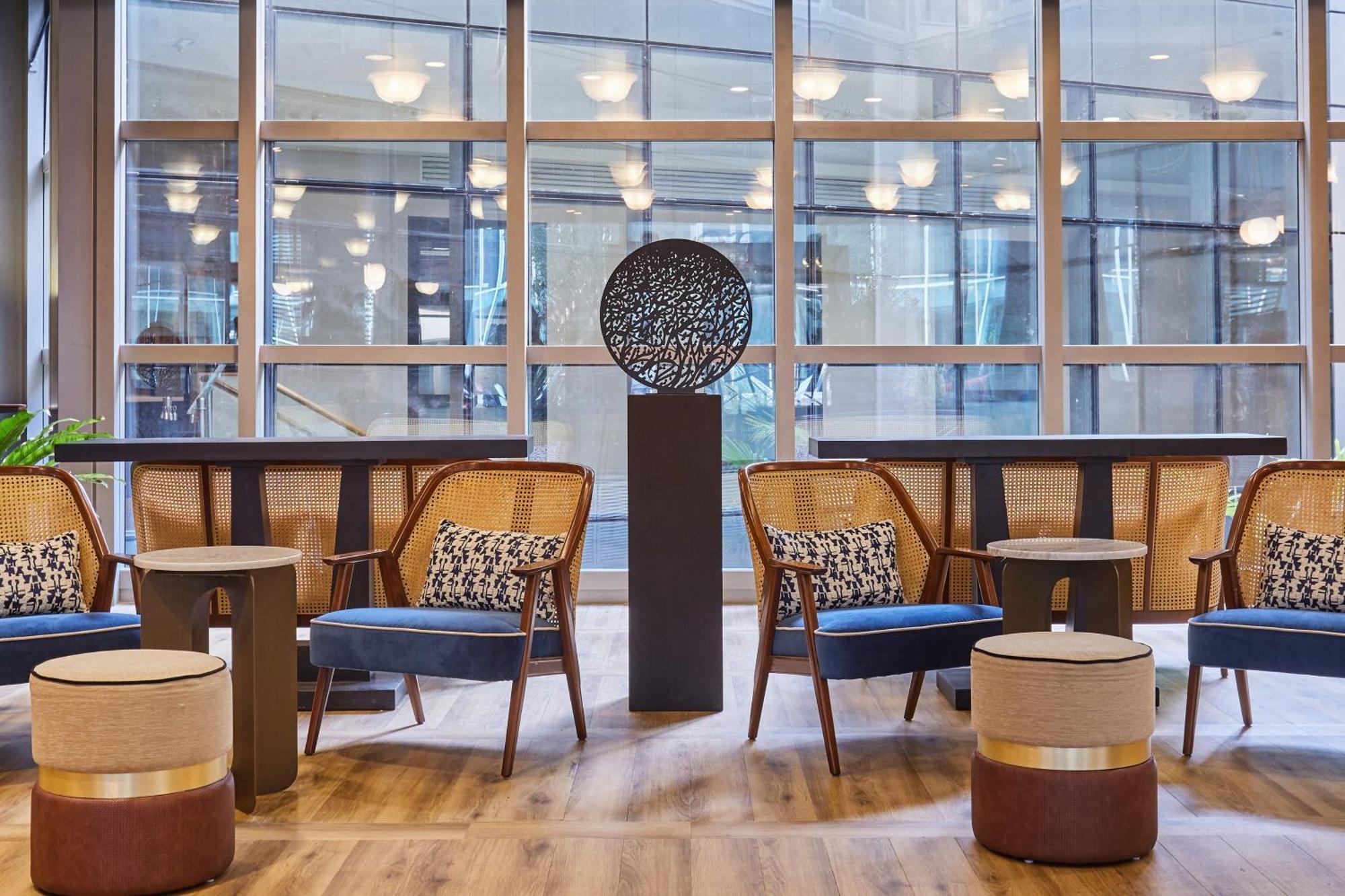 Voco Paris - Porte De Clichy By Ihg Ngoại thất bức ảnh