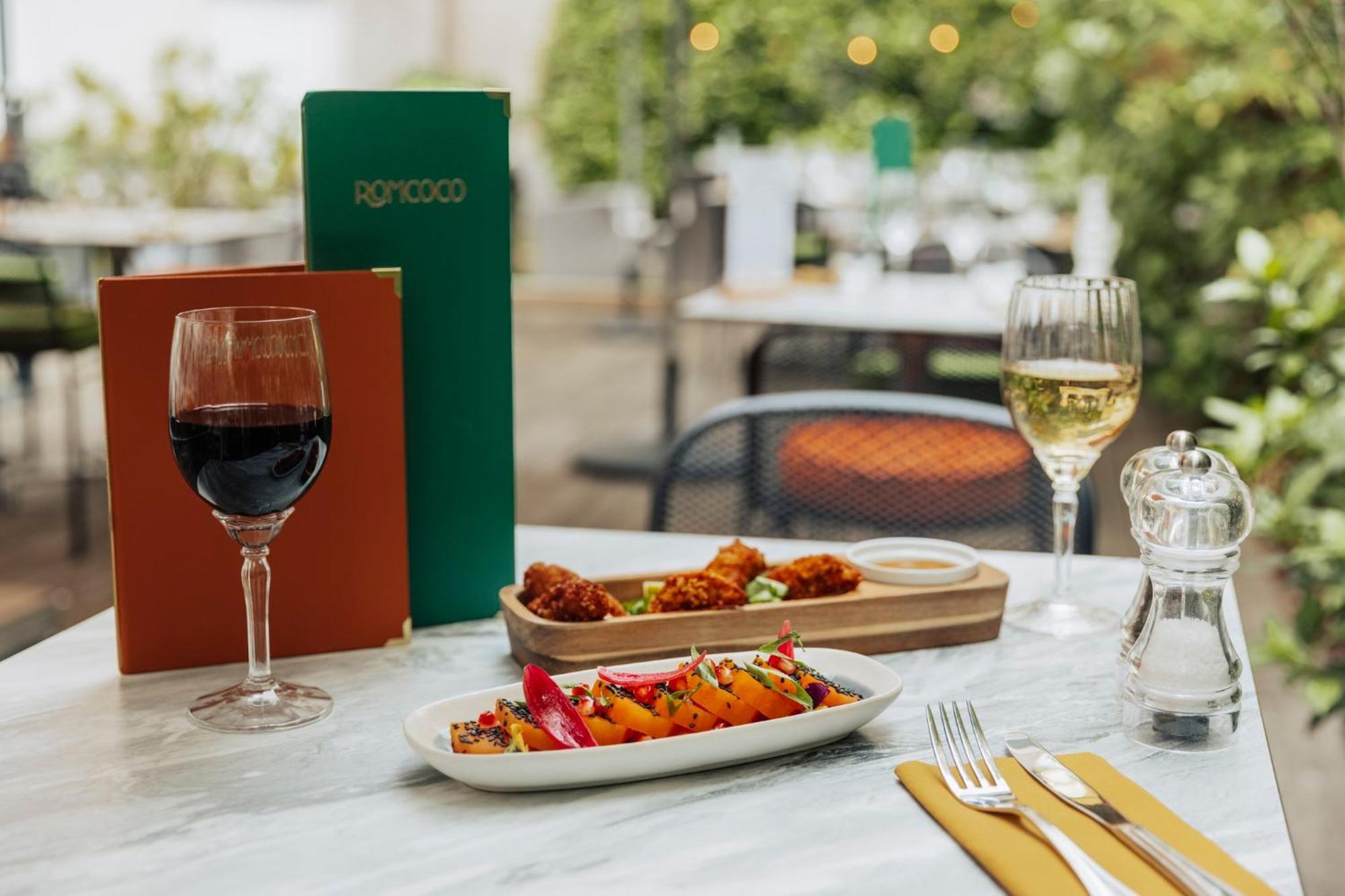 Voco Paris - Porte De Clichy By Ihg Ngoại thất bức ảnh
