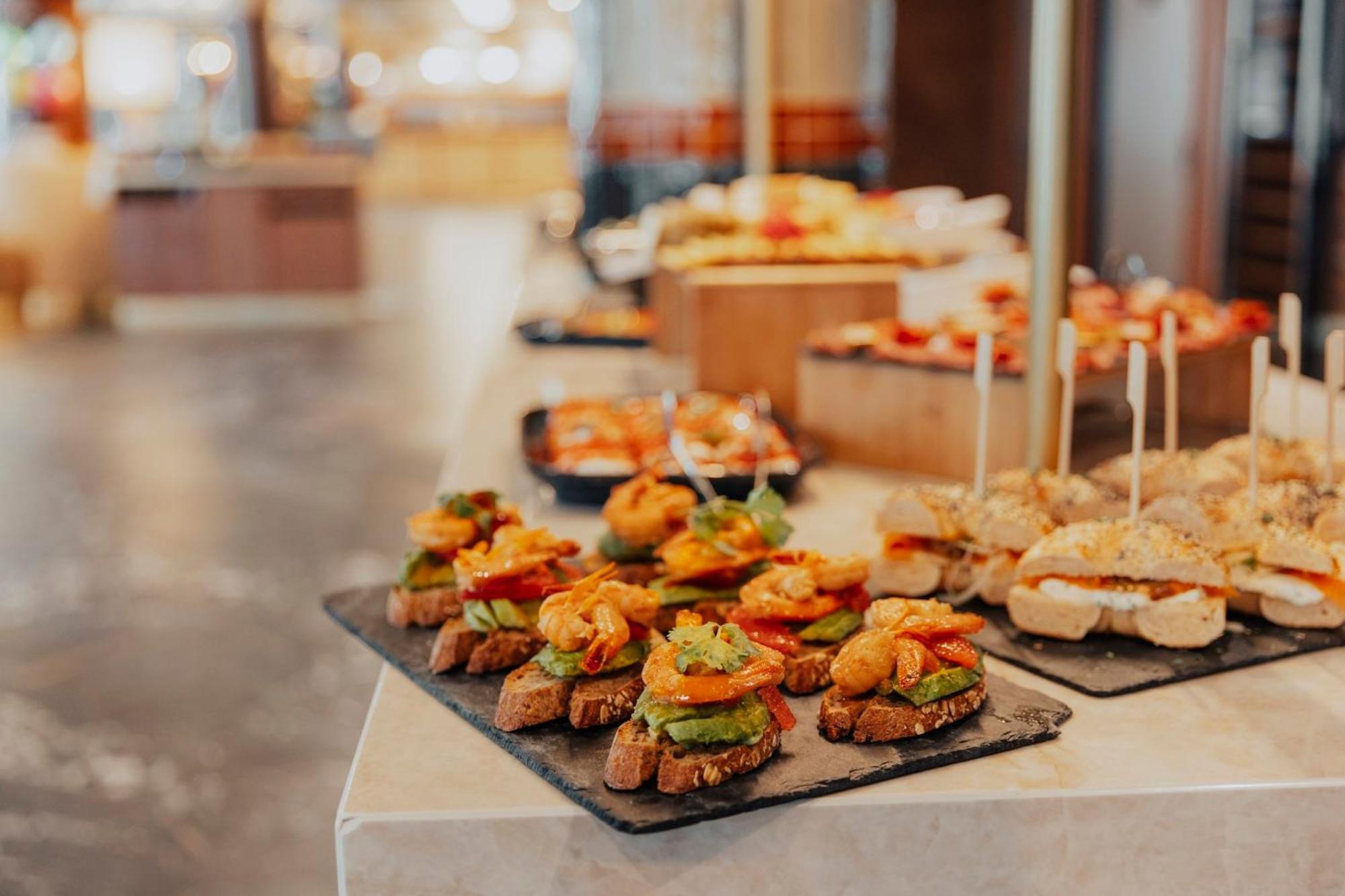 Voco Paris - Porte De Clichy By Ihg Ngoại thất bức ảnh