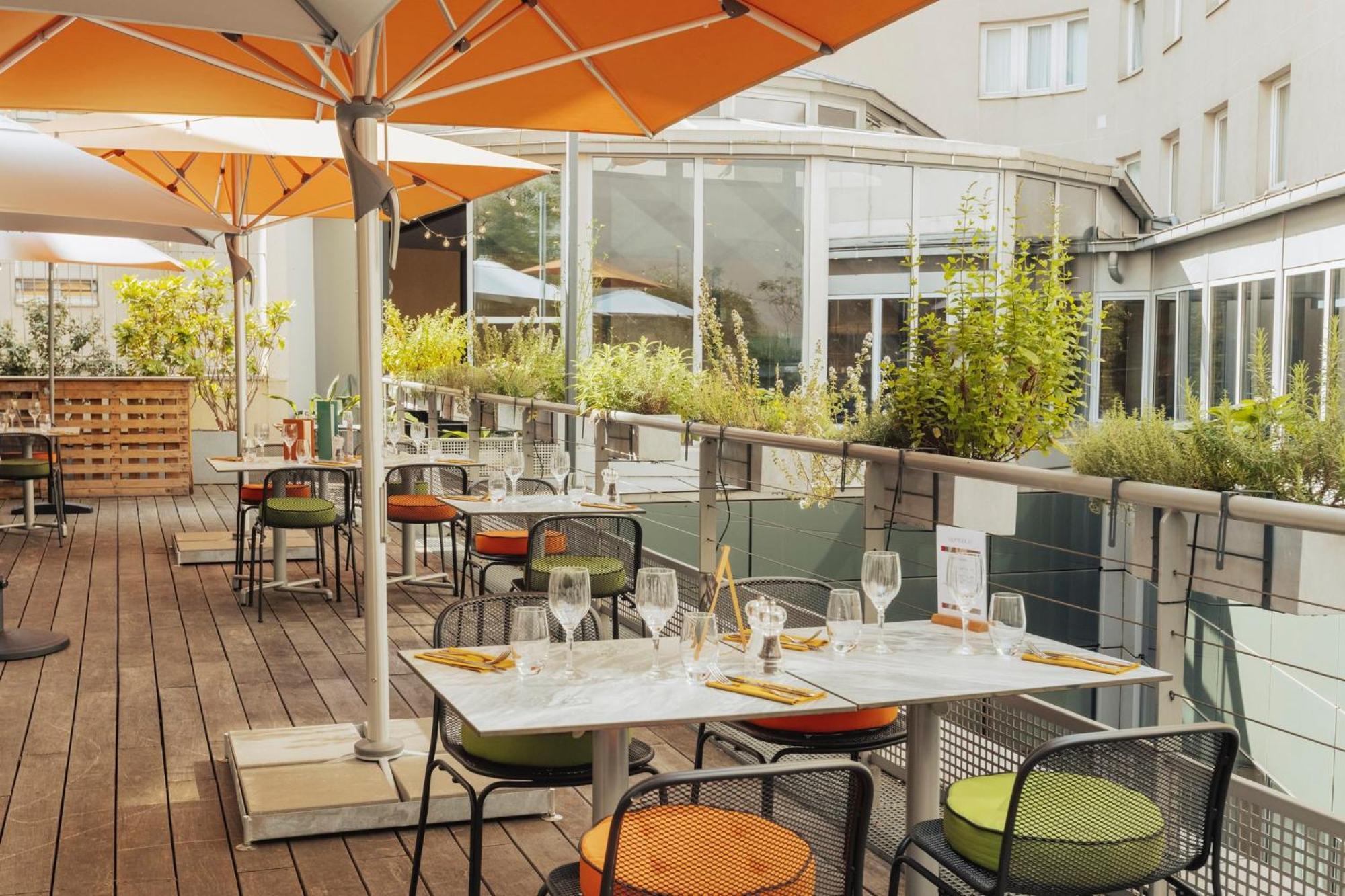Voco Paris - Porte De Clichy By Ihg Ngoại thất bức ảnh